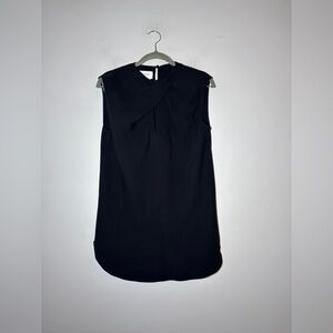 ST JOHN. Women 100% silk top size XS